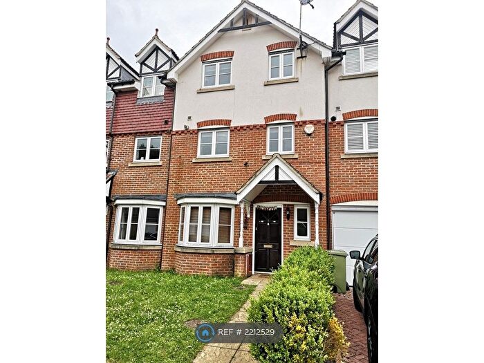 4 Bedroom Terraced House To Rent In Healy Drive, Orpington, BR6