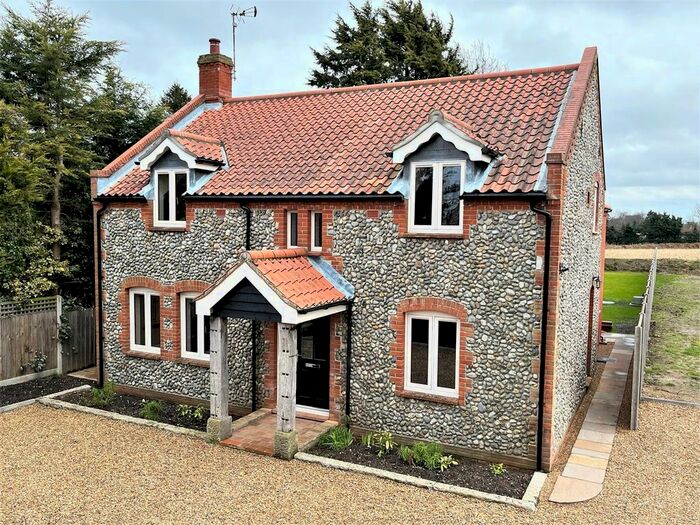 4 Bedroom Detached House To Rent In Sustead, Norwich, NR11