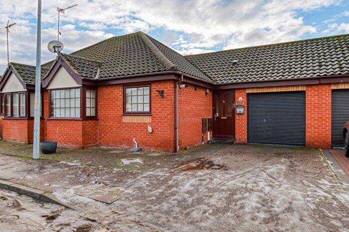 2 Bedroom Terraced Bungalow For Sale In St. Andrew Close, Hopton, NR31