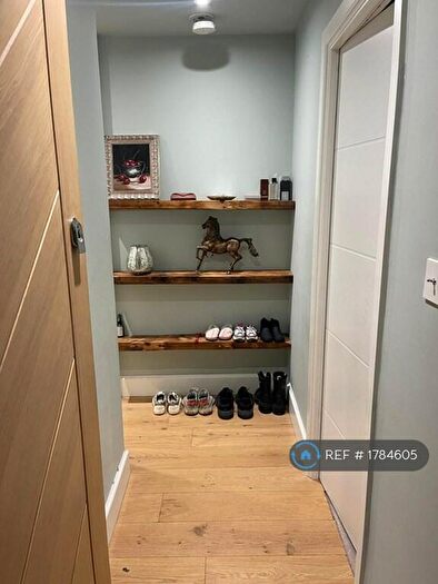 1 Bedroom Flat To Rent In Ford Close, London, E3