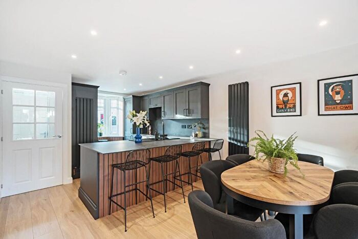 4 Bedroom Semi-Detached House For Sale In Montagu Close, Wetherby, LS22