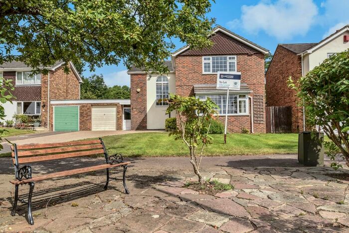 4 Bedroom Detached House To Rent In Vauxhall Gardens, Tonbridge, TN11