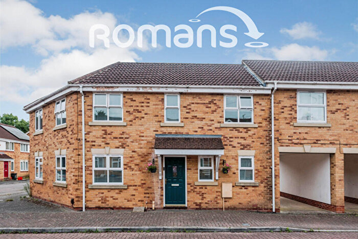 3 Bedroom House To Rent In Emerson Close, Swindon, SN25