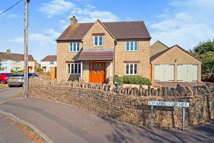 4 Bedroom Detached House For Sale In Chapel Corner, Hullavington, Chippenham, SN14