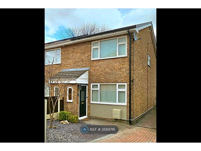 2 Bedroom Semi-Detached House To Rent In Hafan Deg, Coedpoeth, Wrexham, LL11