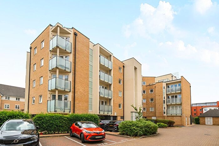 2 Bedroom Flat For Sale In Perkins Gardens, Ickenham, UB10