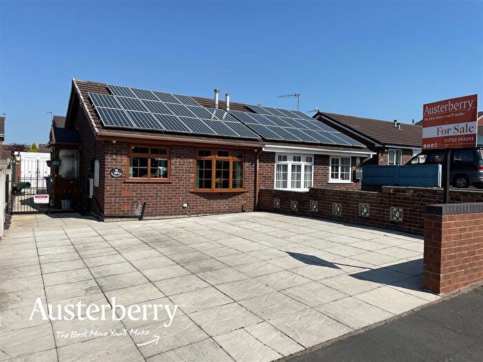 1 Bedroom Semi Detached Bungalow For Sale In Imogen Close, Fenpark, Stoke-On-Trent, ST4