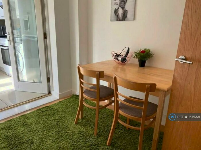 2 Bedroom Flat To Rent In Harlesden Road, London, NW10