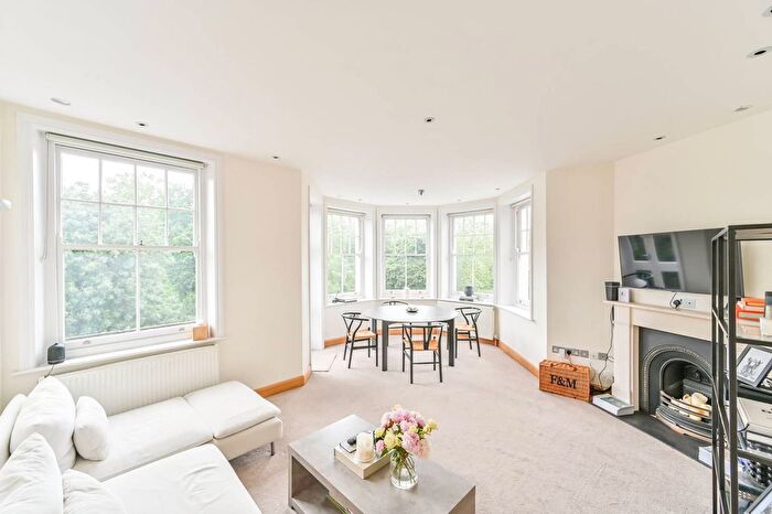 3 Bedroom Flat To Rent In Norfolk Mansions, Prince Of Wales Drive, Battersea Park, London, SW11