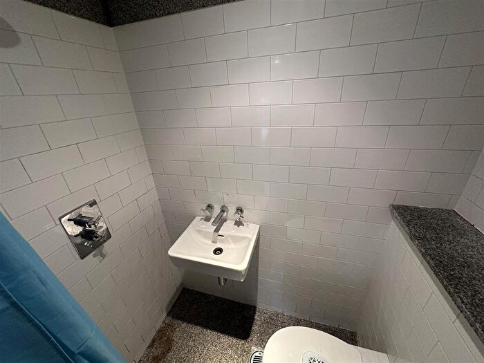 2 Bedroom Flat For Sale In Express Building, Oldham Road, Ancoats, Manchester, M4