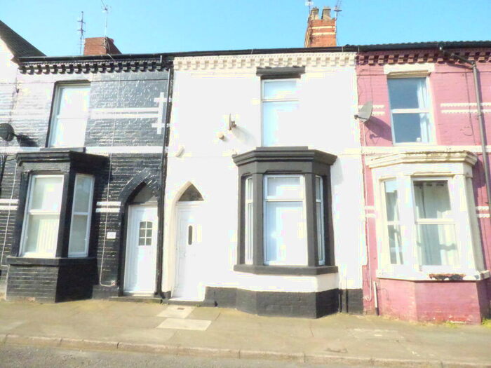 2 Bedroom House To Rent In Suffield Road, L4