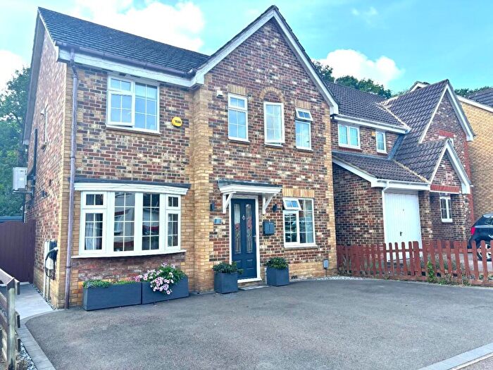 4 Bedroom Detached House For Sale In Thirlmere, Stevenage, SG1
