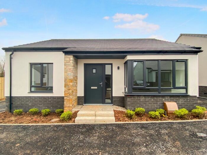 2 Bedroom Detached Bungalow For Sale In Mowhay Gardens, Hatherleigh, Okehampton EX20