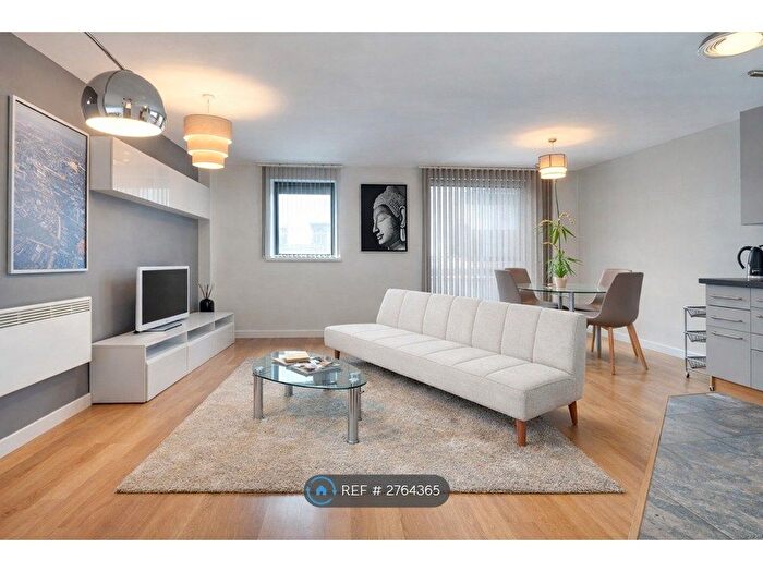 2 Bedroom Flat To Rent In Baltic Quay, Gateshead, NE8