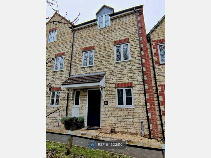 4 Bedroom Terraced House To Rent In Farm Piece, Stanford In The Vale SN7