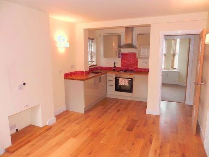 1 Bedroom Flat To Rent In Ludlow Road, Guildford, GU2