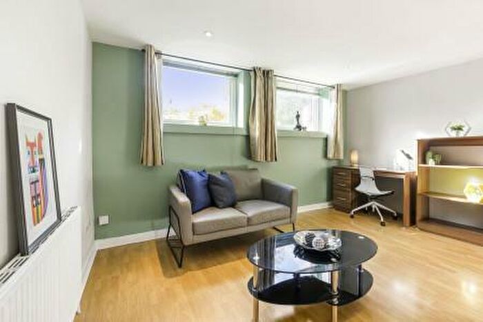 1 Bedroom Flat To Rent In Flat, Cliff Road - Design House, Headingley, LS6