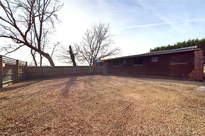 Land To Rent In The Stables & Barn, The Yard, Goddards Farm, Goring Lane, Goddards Green, RG7