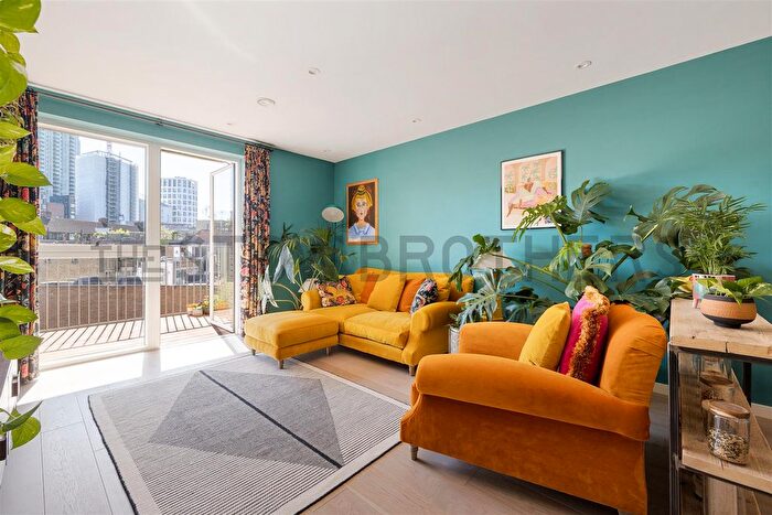 2 Bedroom Flat To Rent In New North Road, Islington, N1