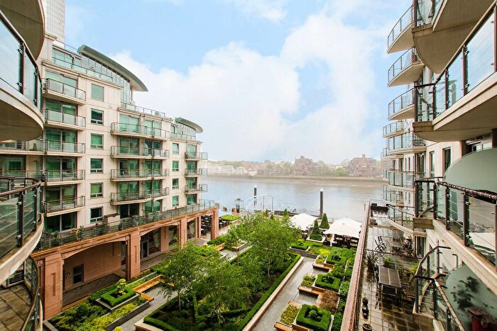 2 Bedroom Flat To Rent In St George Wharf, Vauxhall, London, SW8