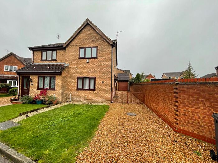 2 Bedroom Semi-detached House To Rent In Barn Close, Stilton, PE7