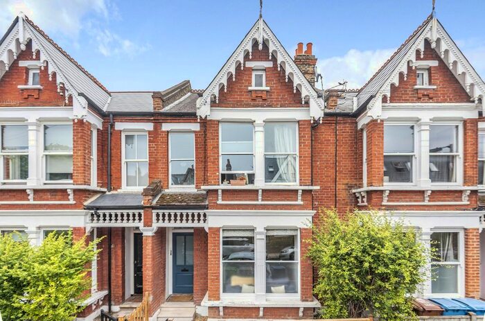 2 Bedroom Flat To Rent In Tintagel Crescent, London, SE22