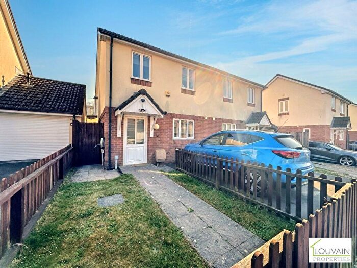 3 Bedroom Semi-Detached House For Sale In Old Brewery Lane, Tredegar, NP22