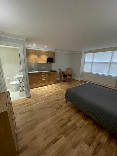 Studio To Rent In Cleveland Gardens, London, W2