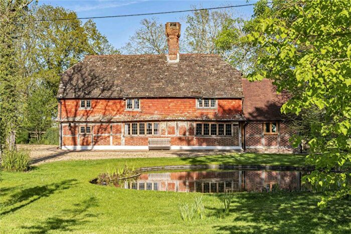 3 Bedroom Detached House For Sale In Roundstreet Common, Wisborough Green, Billingshurst, West Sussex, RH14