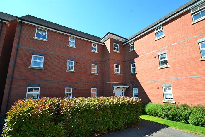 2 Bedroom Apartment To Rent In Lime Tree Grove, Loughborough, LE11
