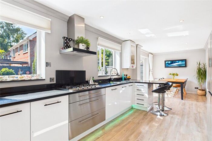 4 Bedroom Detached House For Sale In Mallard Way, Aldermaston, Reading, Berkshire, RG7