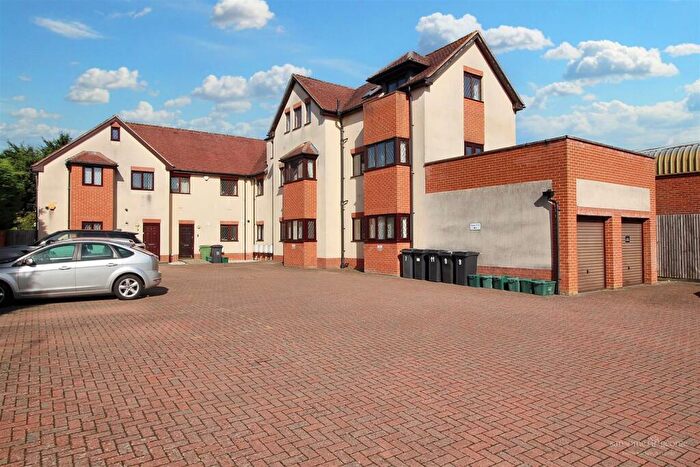 2 Bedroom Apartment To Rent In Brian Dowding Court, Tilehurst, Reading, RG31