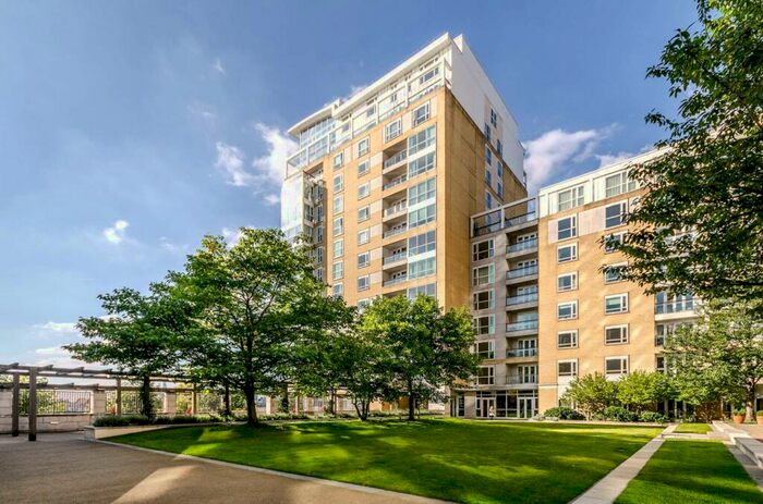 2 Bedroom Flat To Rent In Belgrave Court, Canary Wharf, London, E14