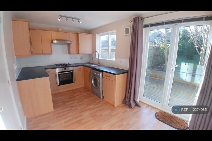 2 Bedroom Semi-Detached House To Rent In Viaduct Close, Rugby, CV21