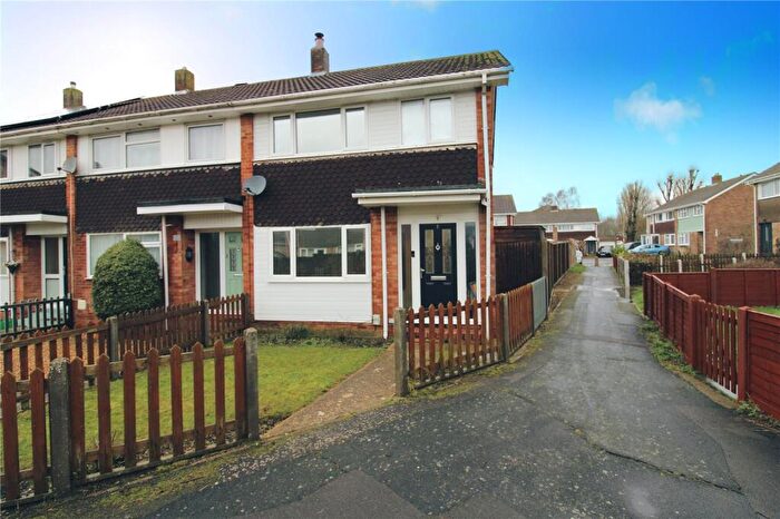 3 Bedroom End Of Terrace House For Sale In Caroline Gardens, Fareham, Hampshire, PO15