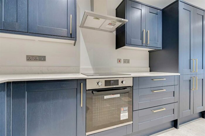 2 Bedroom Apartment To Rent In Bute Street, Cardiff, CF10