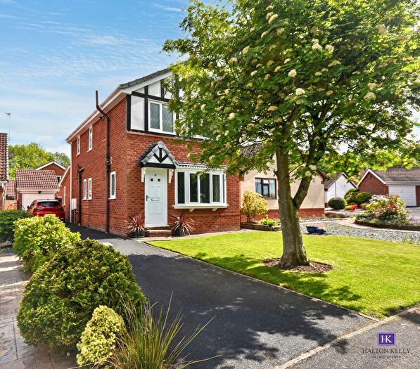 3 Bedroom Detached House For Sale In Ladywood Road, Old Hall, WA5