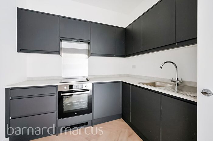 2 Bedroom Flat To Rent In High Street, Croydon, CR0