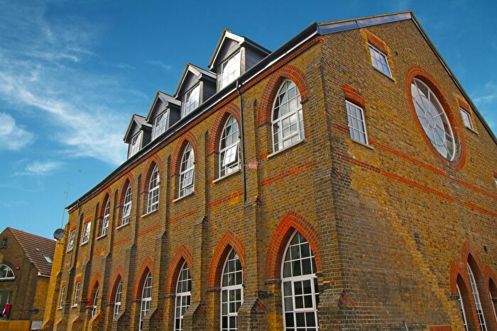 2 Bedroom Flat To Rent In Duncan Road, Gillingham, ME7