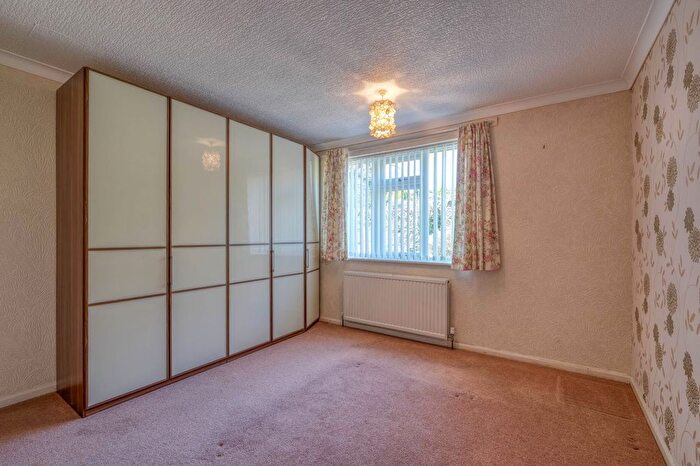 3 Bedroom Bungalow For Sale In Scott Road, Headless Cross, Redditch, B97