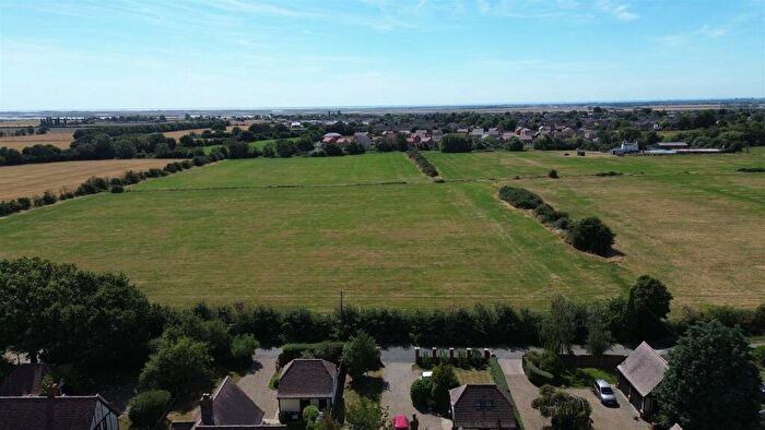 2 Bedroom Detached Bungalow For Sale In Stoney Hills, Burnham-On-Crouch, CM0