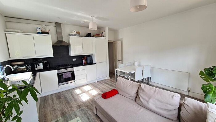 1 Bedroom Flat For Sale In Alexandra Road, Turnpike Lane, N8