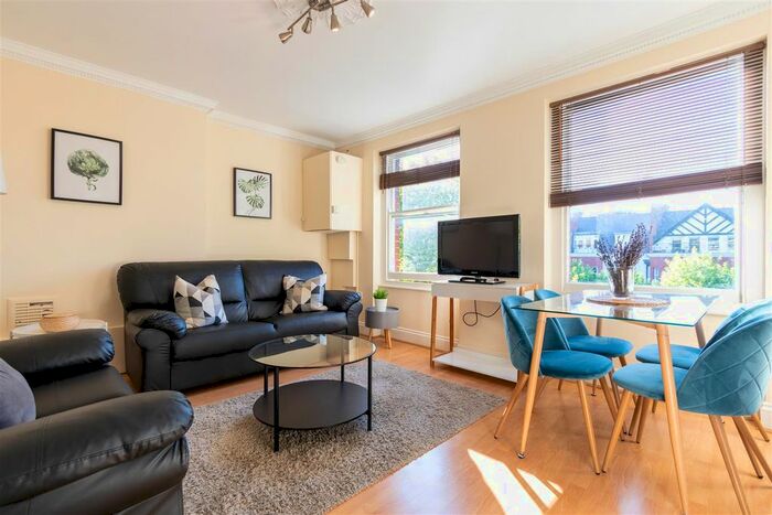 2 Bedroom Flat To Rent In Elgin Avenue, Maida Vale, W9