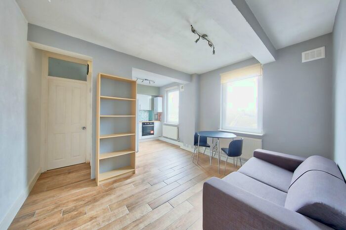 1 Bedroom Flat To Rent In Rainville Road, Hammersmith, London, London, W6