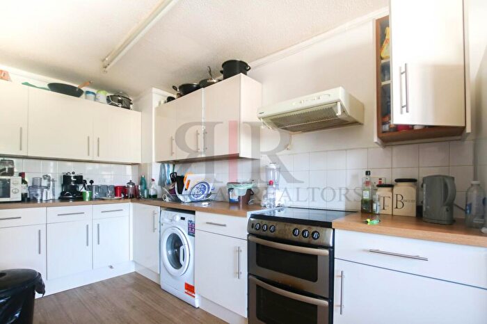 3 Bedroom Terraced House To Rent In Panfield Road, London, SE2