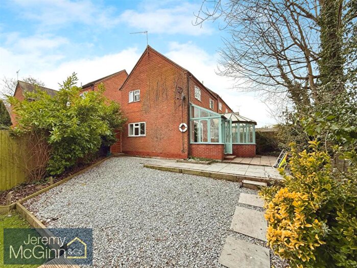 2 Bedroom Mews For Sale In School Road, Henley-in-Arden, B95