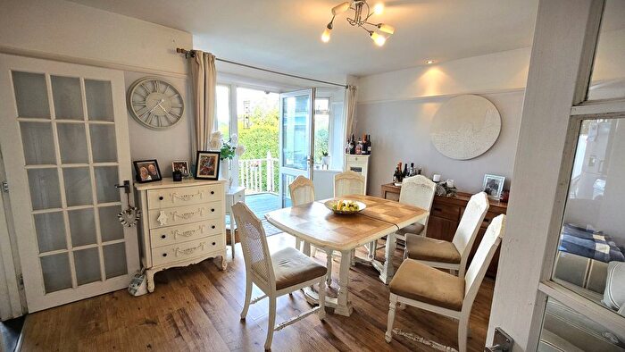 2 Bedroom Detached Bungalow For Sale In Hillcrest Avenue, Bexhill-On-Sea, TN39