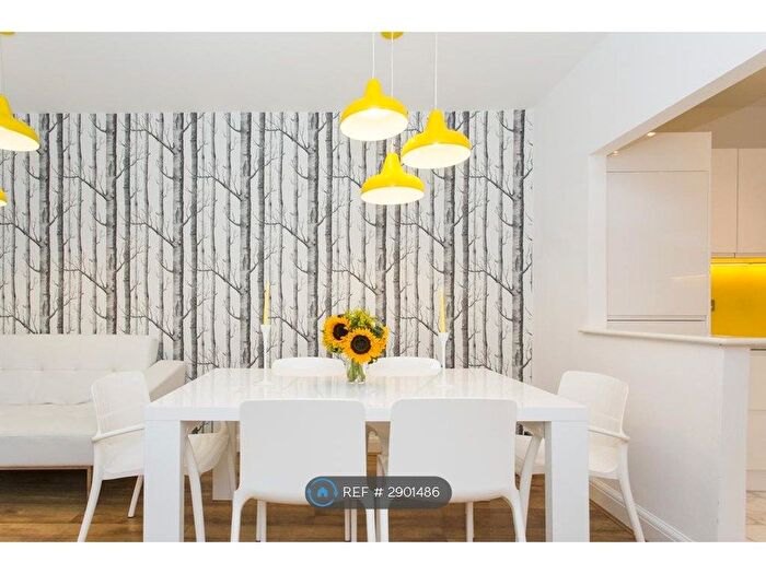 2 Bedroom Flat To Rent In Bartholomew Close, London, EC1A