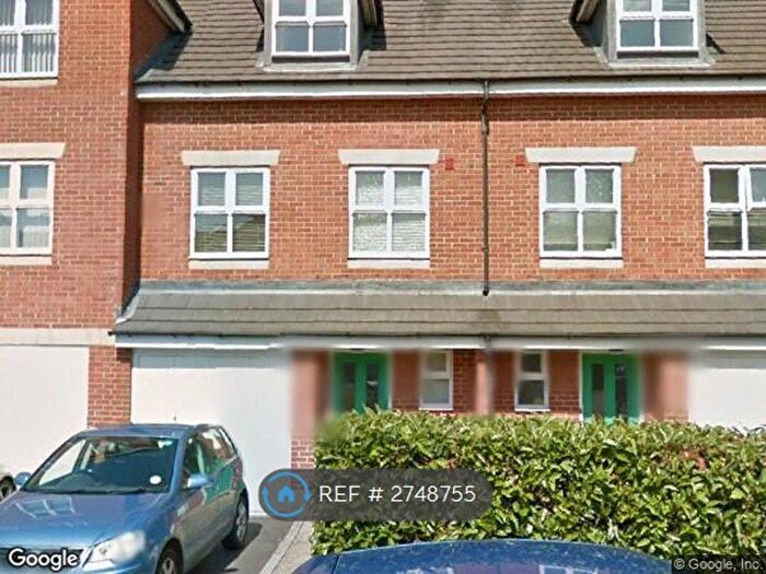 3 Bedroom Terraced House To Rent In Usher Close, Bedford, MK42