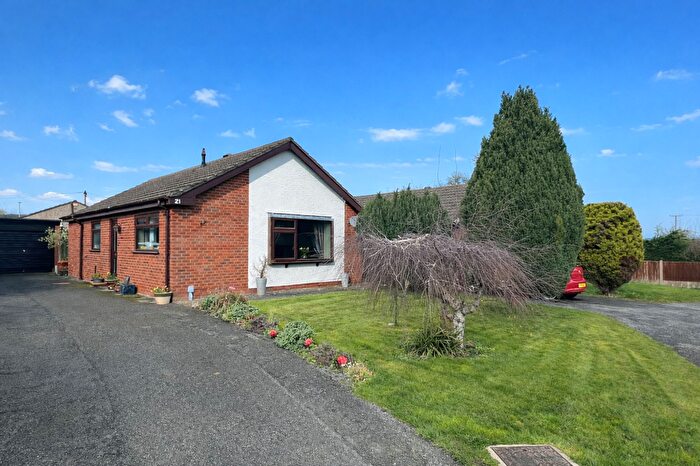 2 Bedroom Detached Bungalow For Sale In Bro Wen, Denbigh, LL16